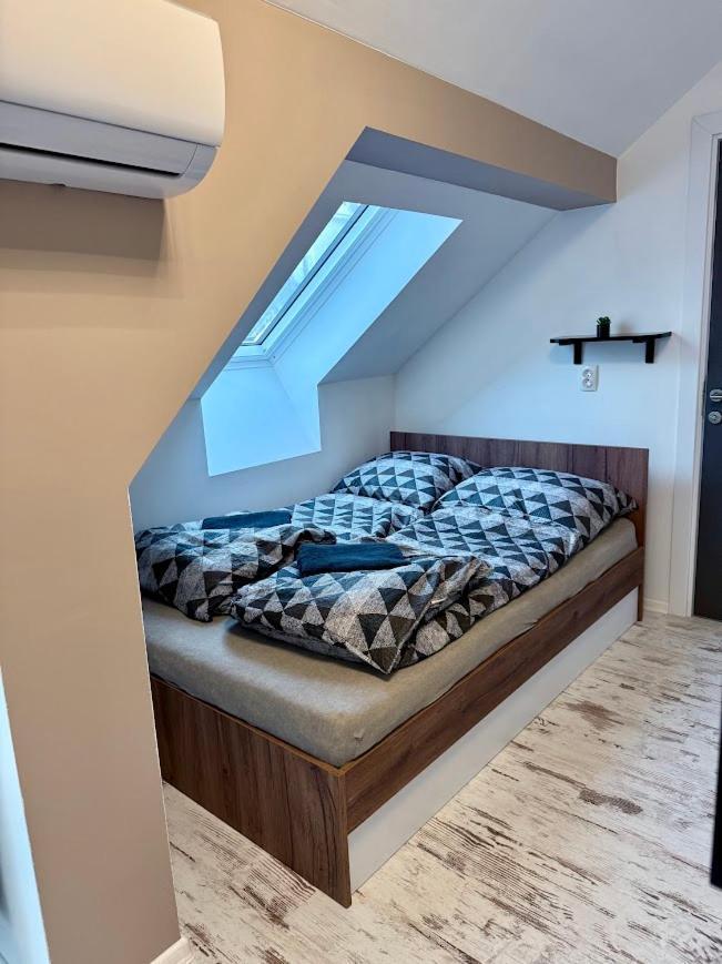 Kuriozum Vendeghaz Hotel Szeged Ngoại thất bức ảnh