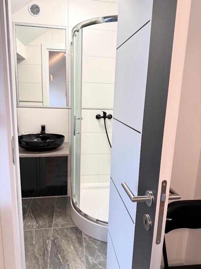 Kuriozum Vendeghaz Hotel Szeged Ngoại thất bức ảnh